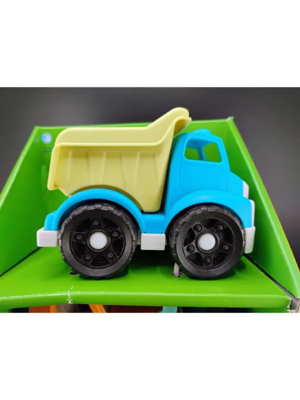 Gigglescape Construction Vehicles Set For Ages 2+ Cement Mixer Bulldozer & Dump